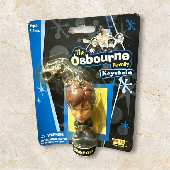 New Sealed In Package -  Fun 4 All - The Osbourne Family  " Sharon "   Keychain - Picture 2 of 6